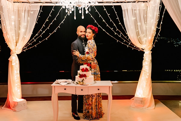 inspiring-destination-wedding-santorini-most-amazing-details_42