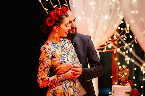 inspiring-destination-wedding-santorini-most-amazing-details_49