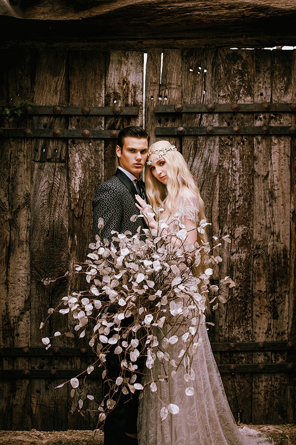 whimsical-styled-shoot-lunaria-soft-color-tones_01