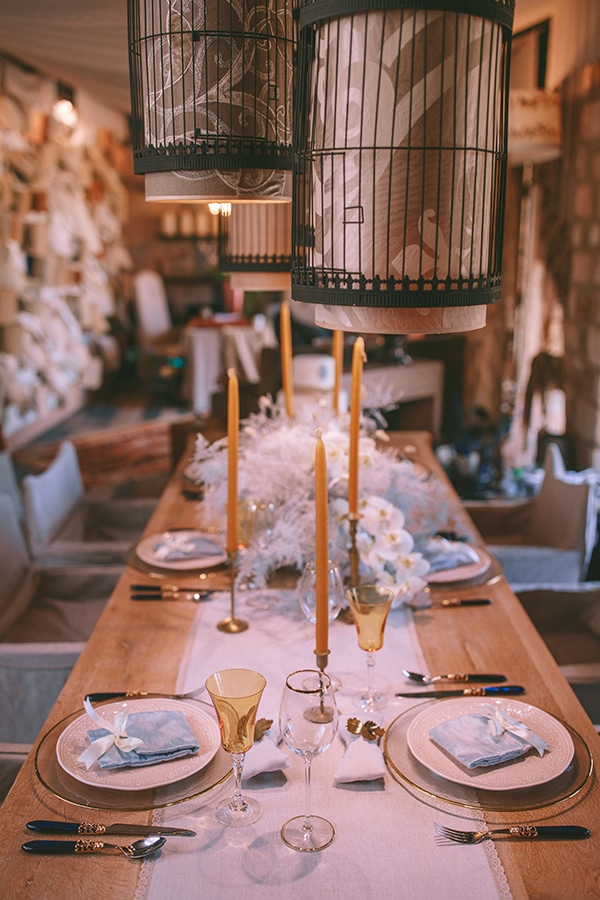 whimsical-styled-shoot-lunaria-soft-color-tones_10x