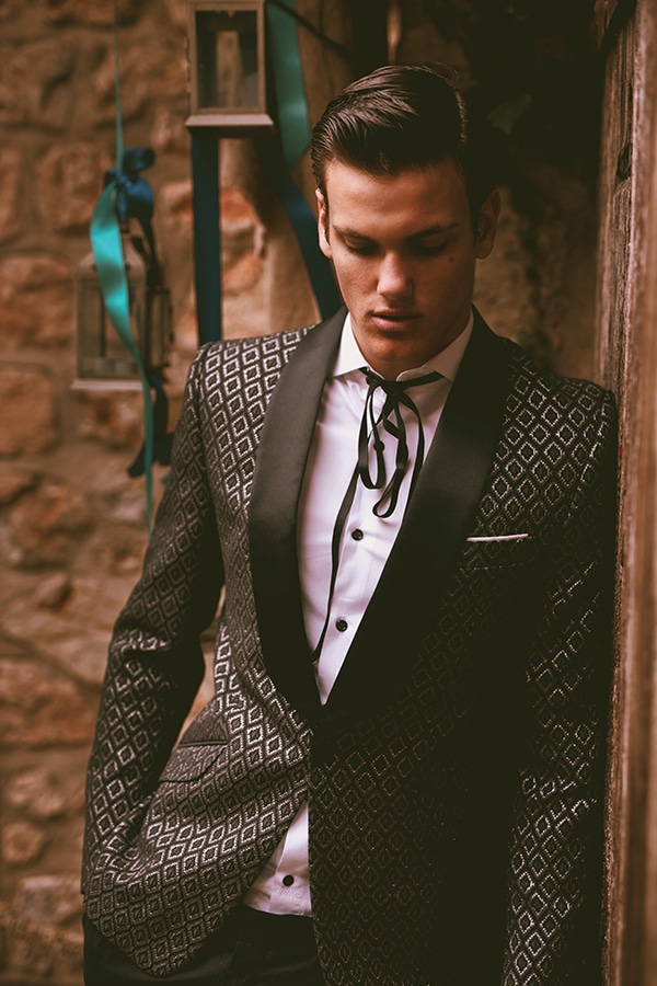 whimsical-styled-shoot-lunaria-soft-color-tones_11