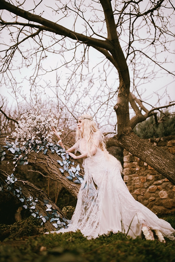 whimsical-styled-shoot-lunaria-soft-color-tones_12