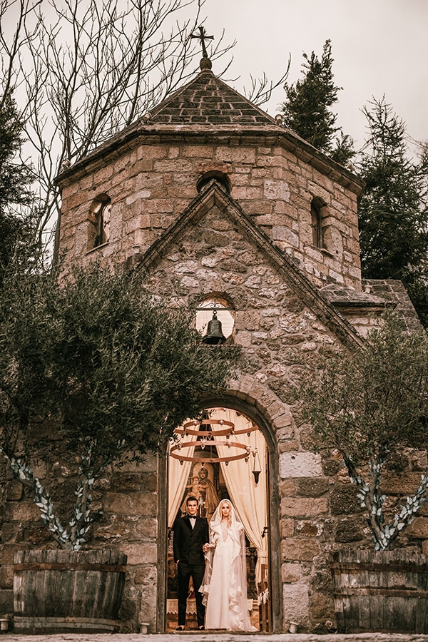 whimsical-styled-shoot-lunaria-soft-color-tones_20