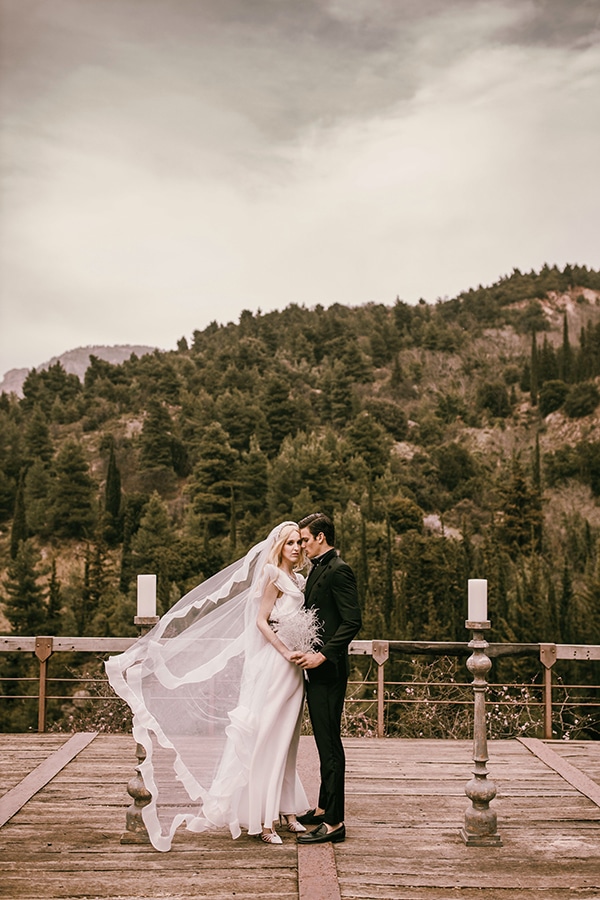 whimsical-styled-shoot-lunaria-soft-color-tones_25