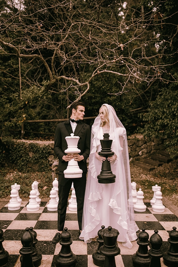 whimsical-styled-shoot-lunaria-soft-color-tones_26