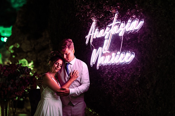 romantic-summer-wedding-paros-bougainvillea_33
