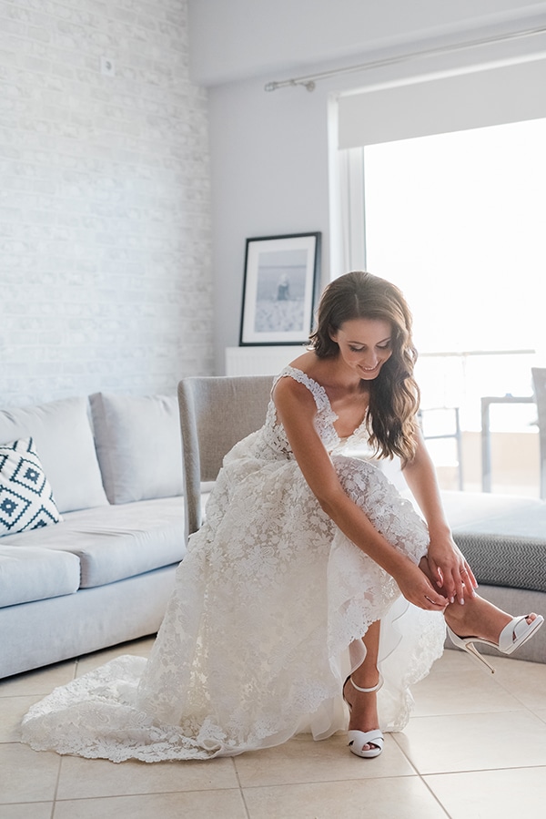 boho-inspired-fall-wedding-greece-ivory-roses_11