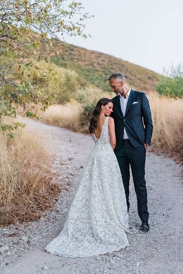 boho-inspired-fall-wedding-greece-ivory-roses_38