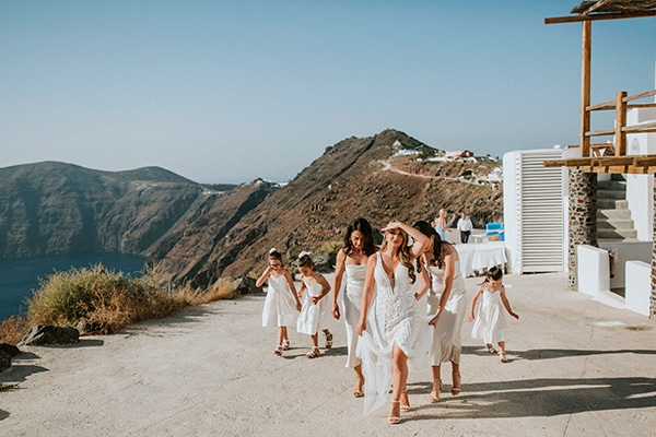 autumn-fairytale-wedding-santorini-island-most-dreamy-views_09