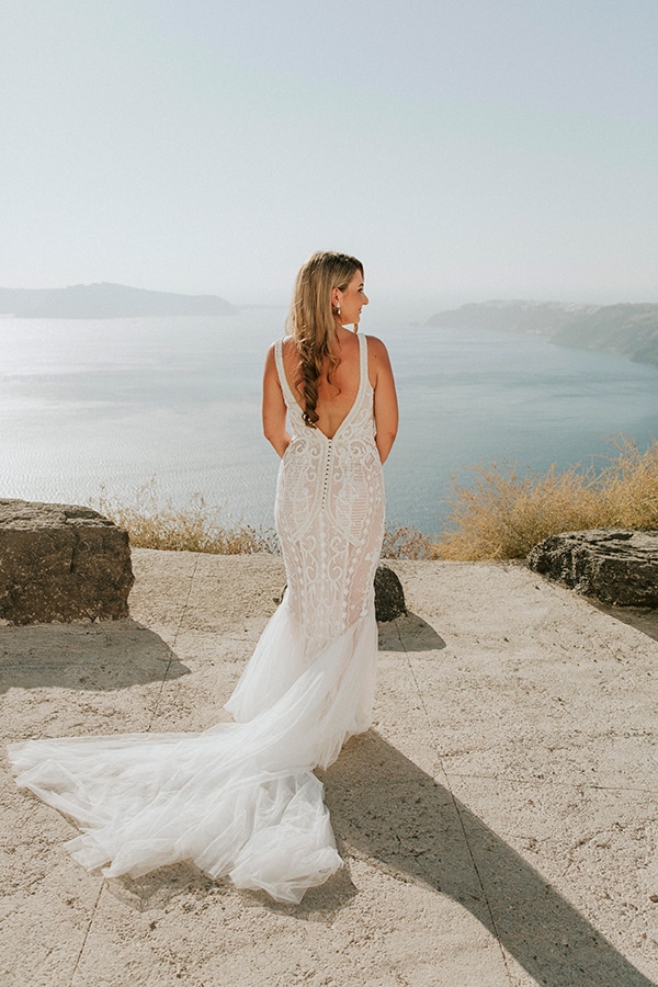 autumn-fairytale-wedding-santorini-island-most-dreamy-views_10