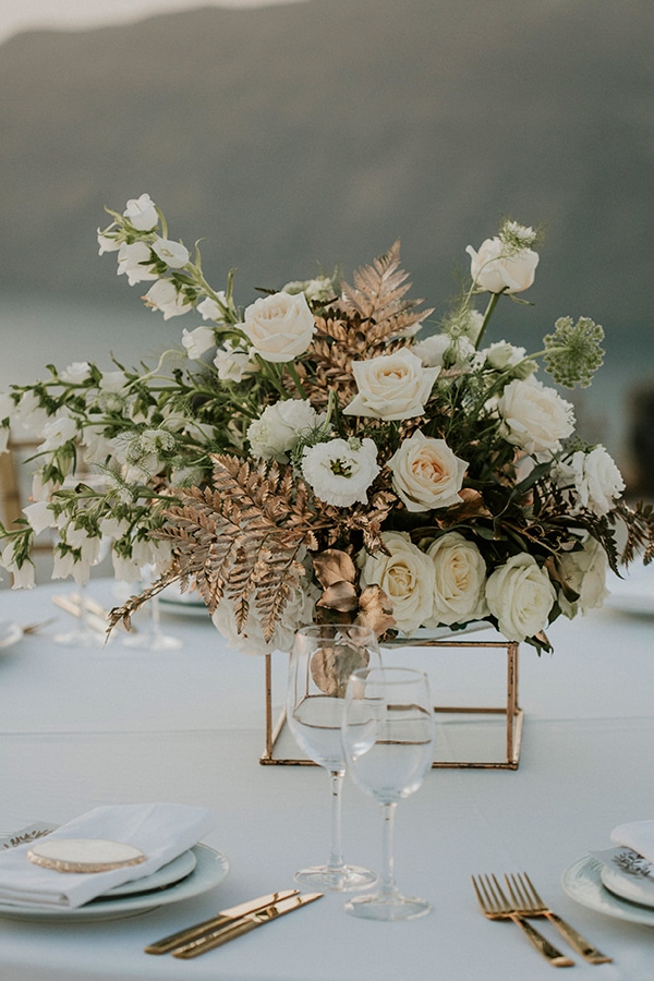 autumn-fairytale-wedding-santorini-island-most-dreamy-views_31