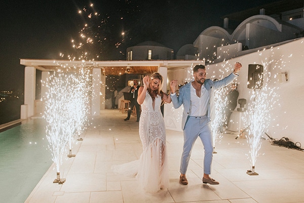 autumn-fairytale-wedding-santorini-island-most-dreamy-views_34