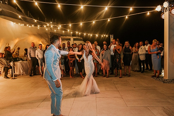 autumn-fairytale-wedding-santorini-island-most-dreamy-views_38