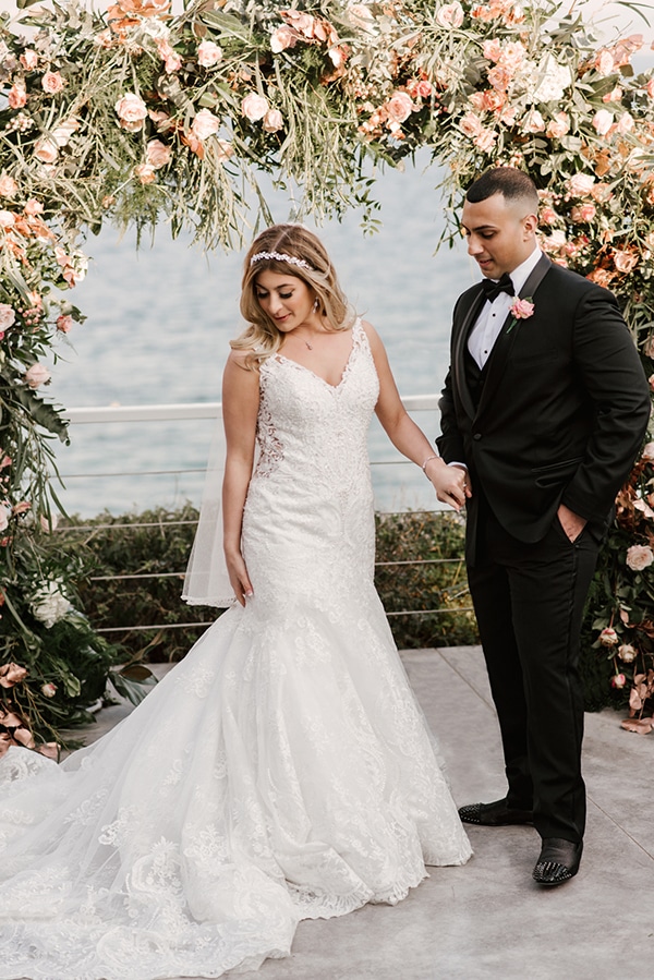 gorgeous-wedding-athens-whimsical-pastel-blooms_21x