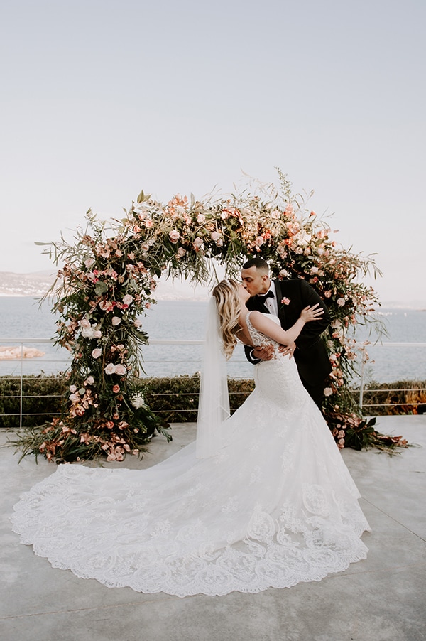 gorgeous-wedding-athens-whimsical-pastel-blooms_25