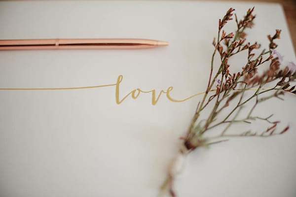 inspiring-destination-beach-wedding-naxos-bohemian-details_10x