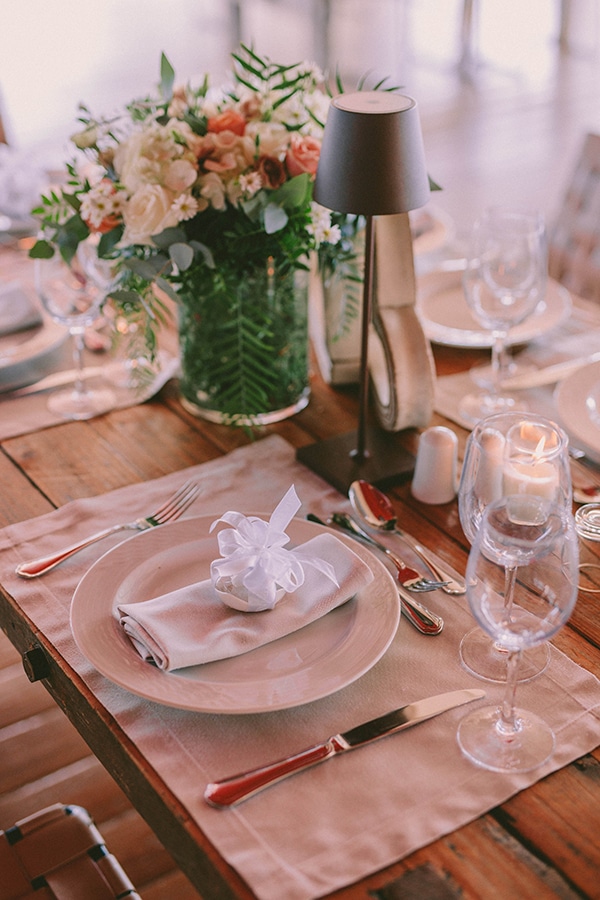 romantic-fall-wedding-athens-white-coral-hues_39