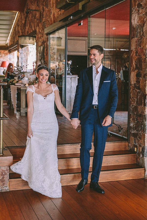 romantic-fall-wedding-athens-white-coral-hues_40