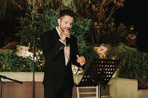 traditional-summer-wedding-crete-callas-peonies_19x