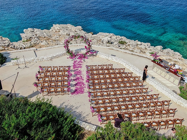 romantic-summer-wedding-kefalonia-bougainvillea_04x