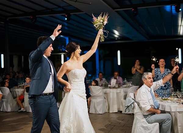 Utterly-romantic-summer-fete-larisa_19