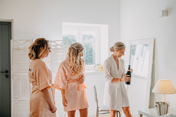 intimate-destination-wedding-corfu-sunflowers-rustic--flair_09