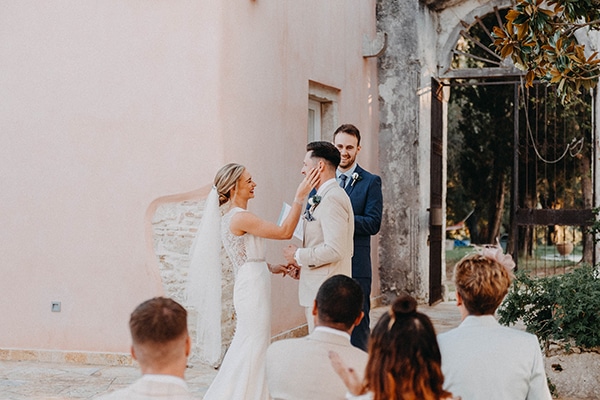 intimate-destination-wedding-corfu-sunflowers-rustic--flair_22