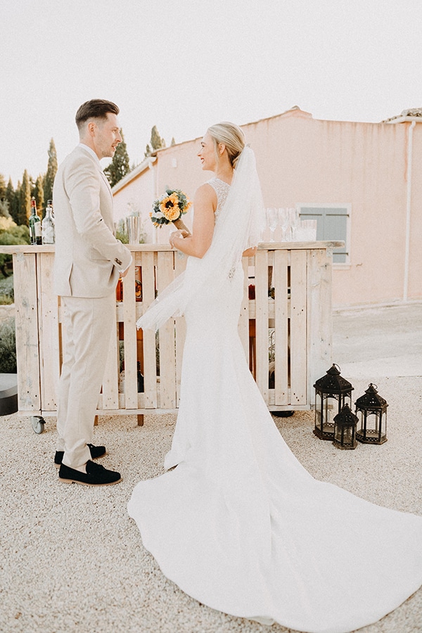 intimate-destination-wedding-corfu-sunflowers-rustic--flair_28