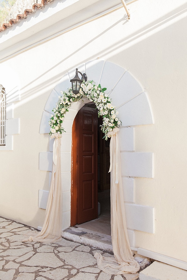 intimate-greek-french-affair-lefkada-romantic-blooms_13