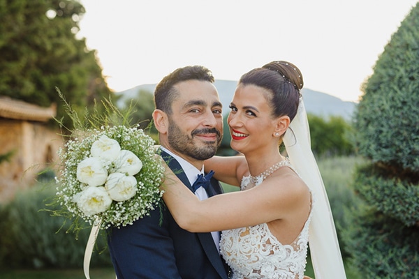 romantic-gardenwedding-athens-peonies-baby-breaths_17