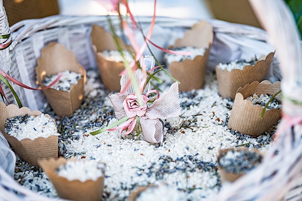 romantic-summer-wedding-athens-roses-peonies-pastel-tones_13