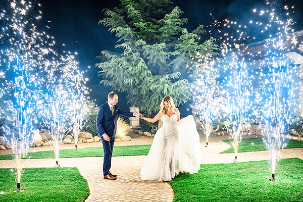 romantic-summer-wedding-athens-roses-peonies-pastel-tones_22