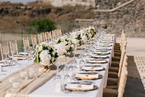 intimate-wedding-santorini-romantic-blooms-fairy-lights_09x
