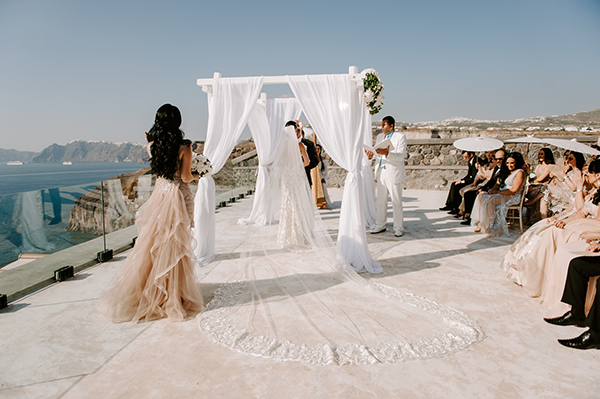 intimate-wedding-santorini-romantic-blooms-fairy-lights_23