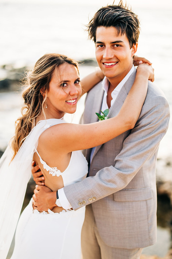 summer-destination-wedding-antiparos-fuchsia-boungainvilea_02