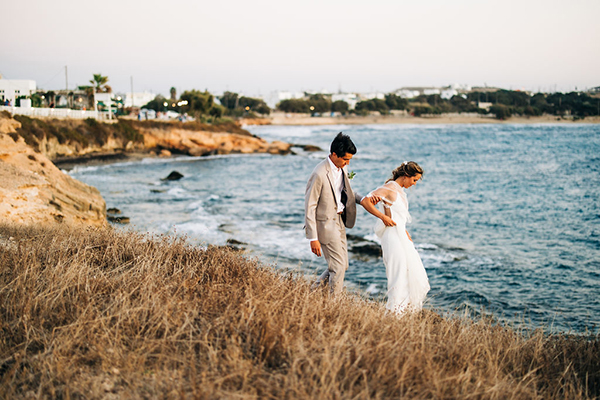 summer-destination-wedding-antiparos-fuchsia-boungainvilea_03