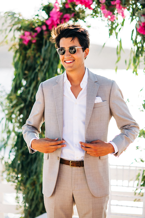 summer-destination-wedding-antiparos-fuchsia-boungainvilea_15