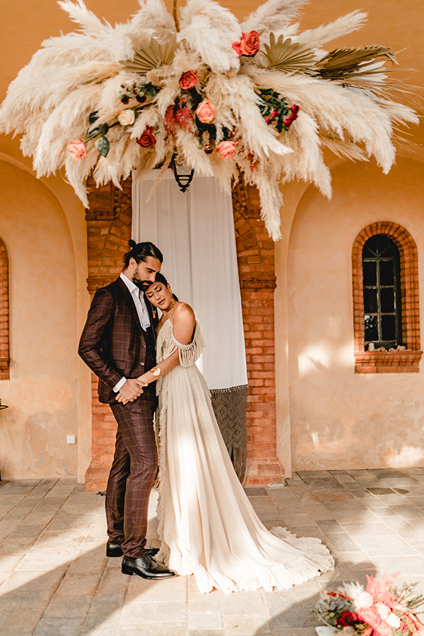 bohemian-chic-wedding-inspiration-athens-most-stunning-details_01x