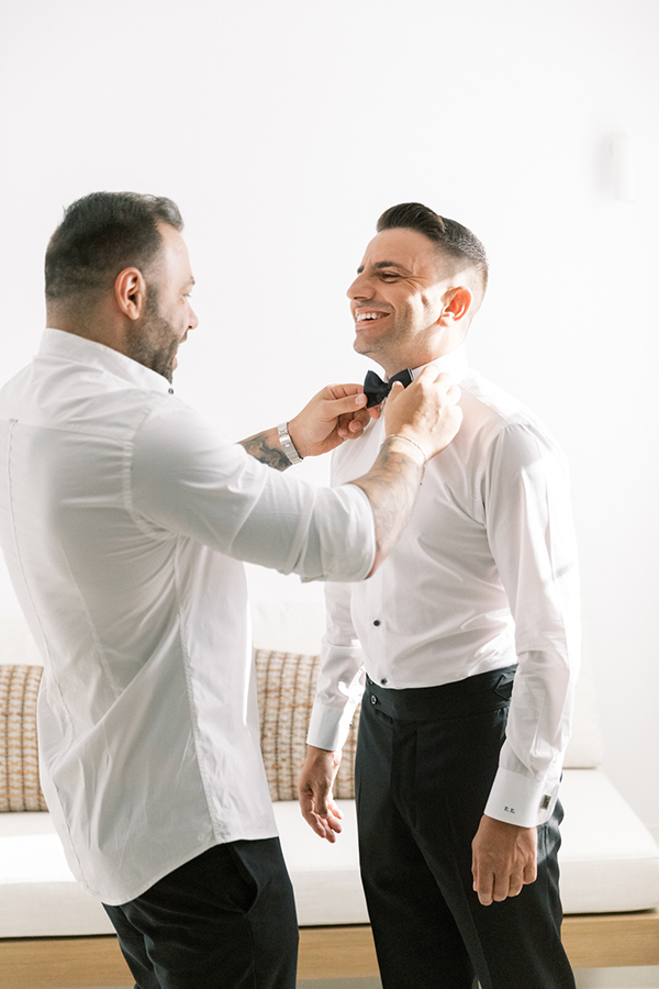 luxurious-summer-wedding-sifnos-romantic-blossoms-white-hues_16