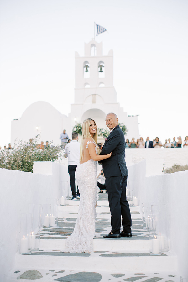 luxurious-summer-wedding-sifnos-romantic-blossoms-white-hues_23