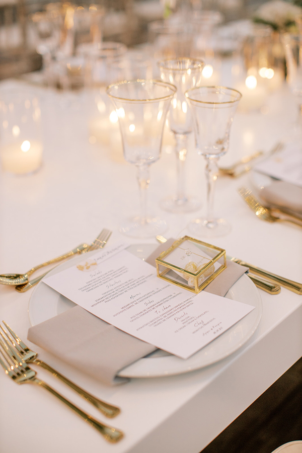 luxurious-summer-wedding-sifnos-romantic-blossoms-white-hues_39w