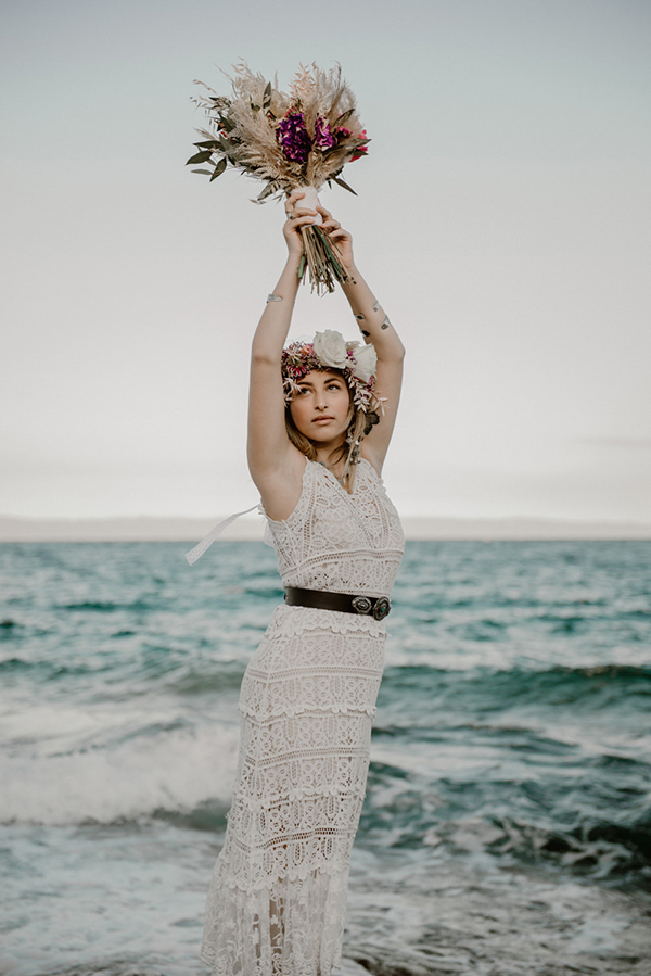 gorgeous-same-sex-wedding-inspiration-bohemian-twist_02x