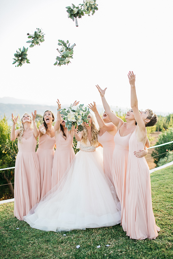 destination-wedding-crete-stunningly-beautiful-florals_21