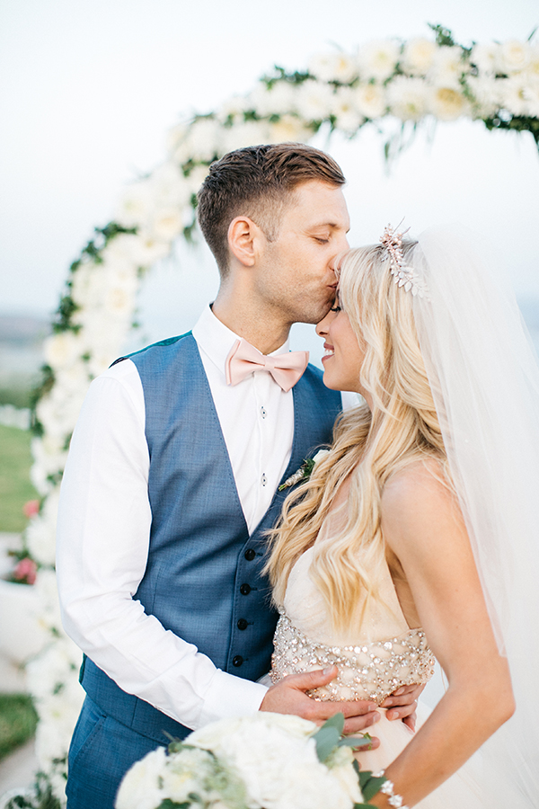 destination-wedding-crete-stunningly-beautiful-florals_24