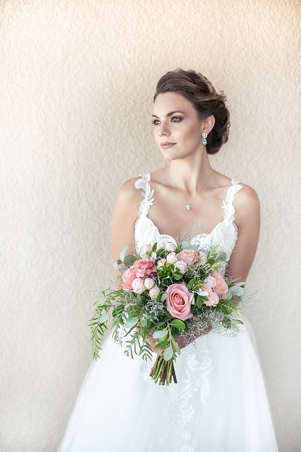 dreamy-wedding-inspiration-kefalonia-island-elegant-chic-details_06x