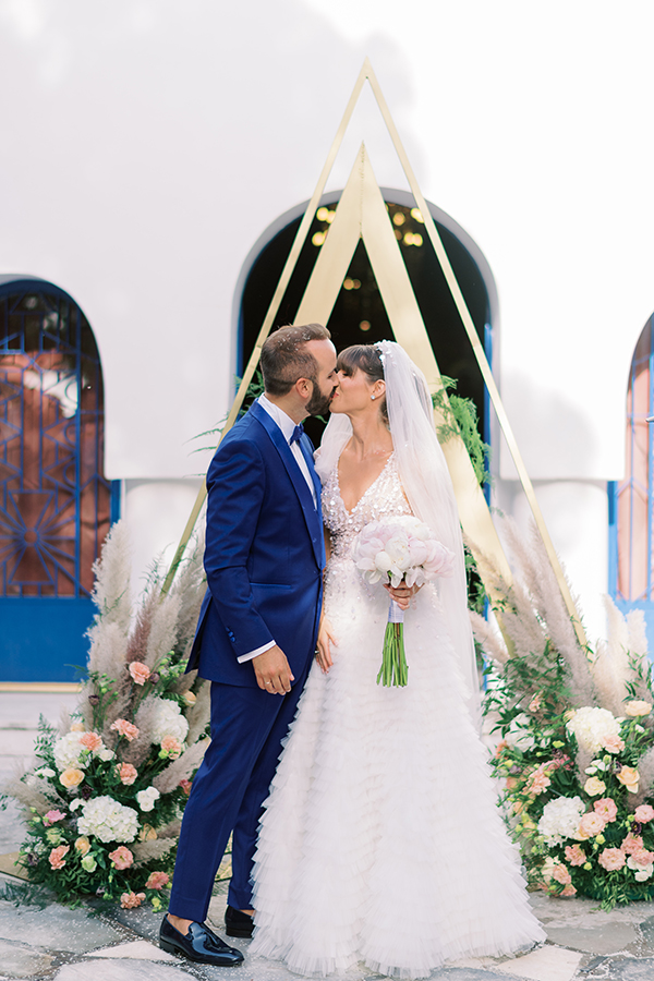 boho-glam-wedding-athens-pampas-grass-elegant-details_29