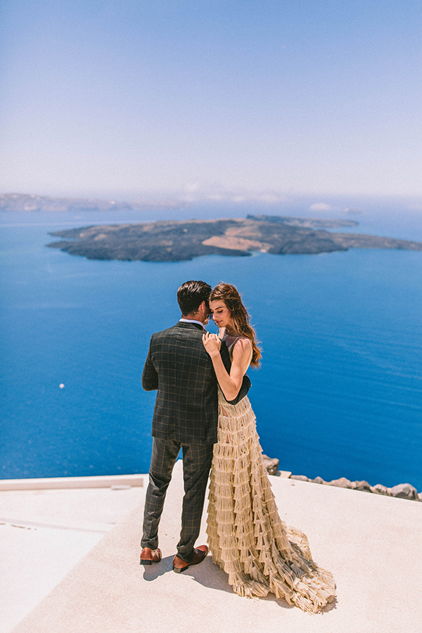 elegant-wedding-inspiration-soft-hot-pinks-santorini_16