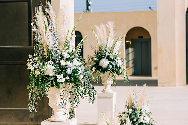gorgeous-summer-wedding-athens-white-blooms-lush-greenery_15