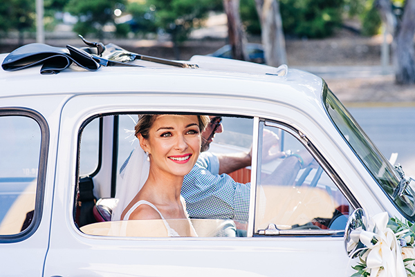 gorgeous-summer-wedding-athens-white-blooms-lush-greenery_19