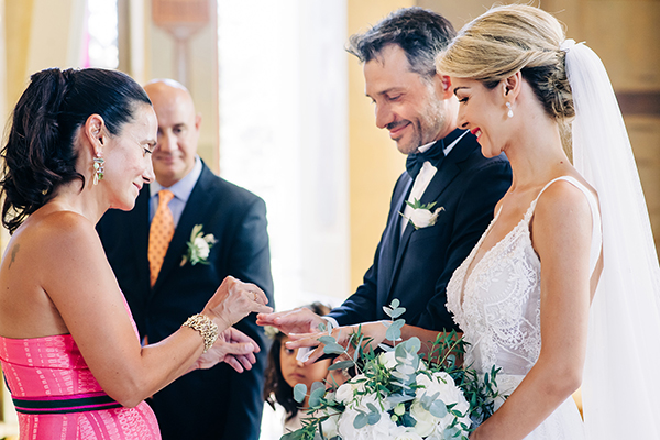 gorgeous-summer-wedding-athens-white-blooms-lush-greenery_22